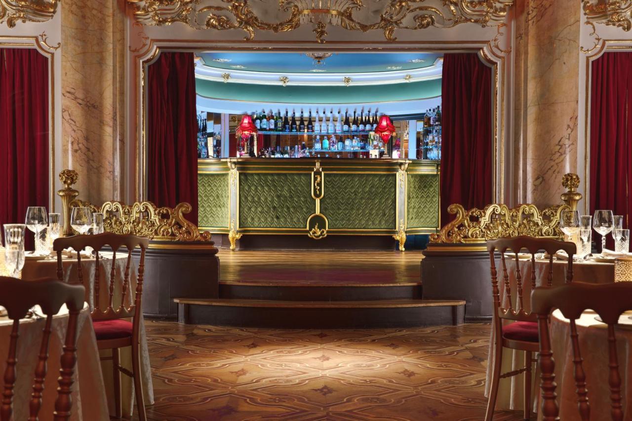 Grand Hotel Bohemia Praag Buitenkant foto The bar at the restaurant