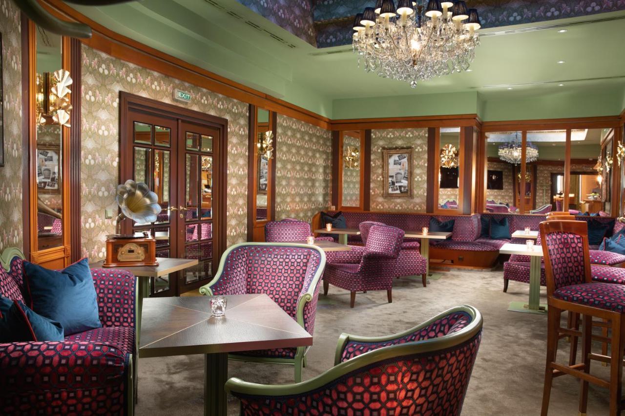 Grand Hotel Bohemia Praag Buitenkant foto The interior of the lounge