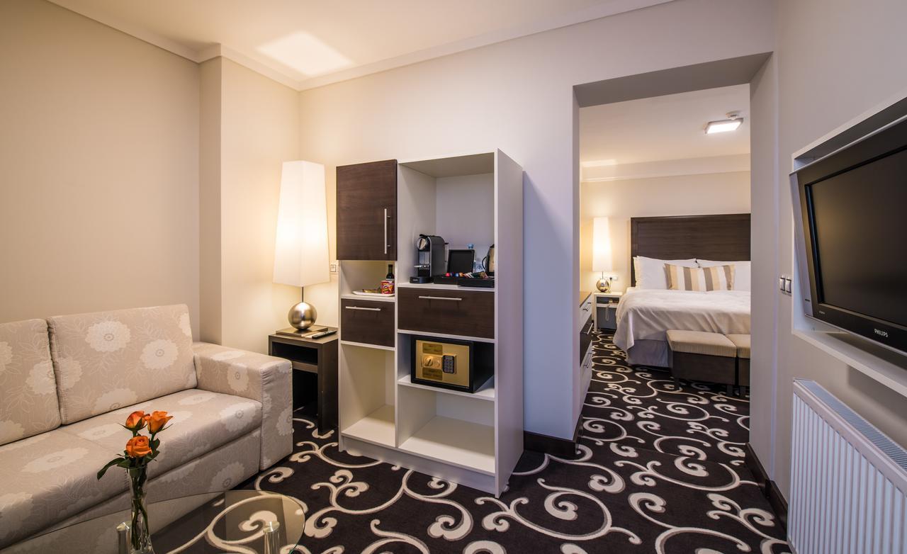 Grand Hotel Bohemia Praag Buitenkant foto Suite